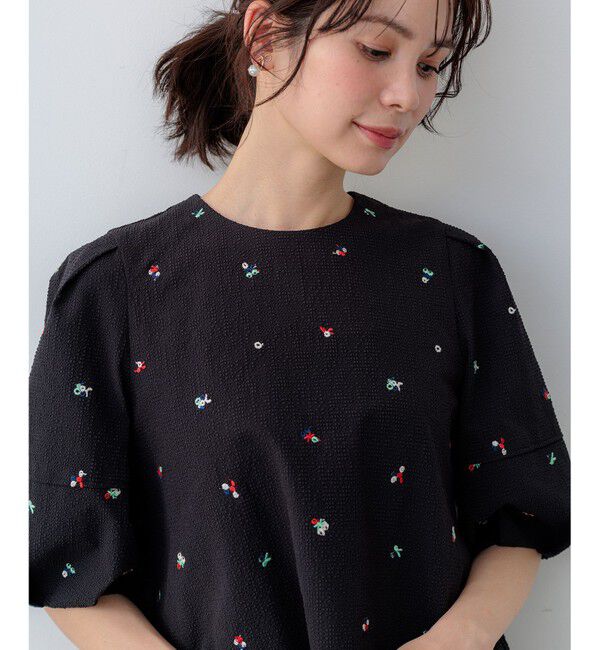 組曲「【WEB限定】ミニフラワーエンブロイダリー ブラウス」|シャツ・ブラウス|