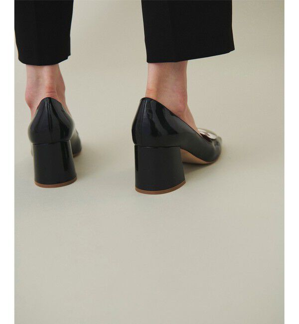 GRACE CONTINENTAL「Rupert Sandersonパテントチャームヒール」|パンプス|