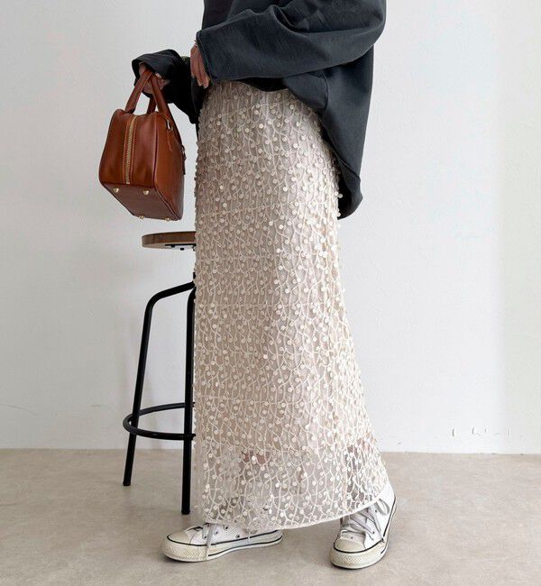 fredy emue「《セットアップ対応》フォーカスドット刺繍スカート」|スカート|オフホワイト