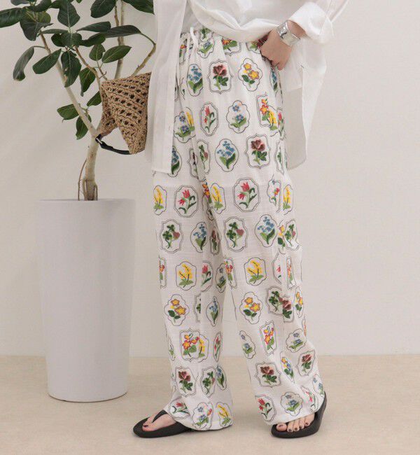 fredy emue「エンブロイダリーギャザーパンツ」|チノ|