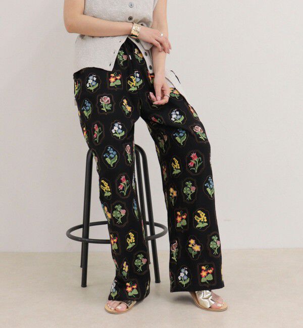 fredy emue「エンブロイダリーギャザーパンツ」|チノ|