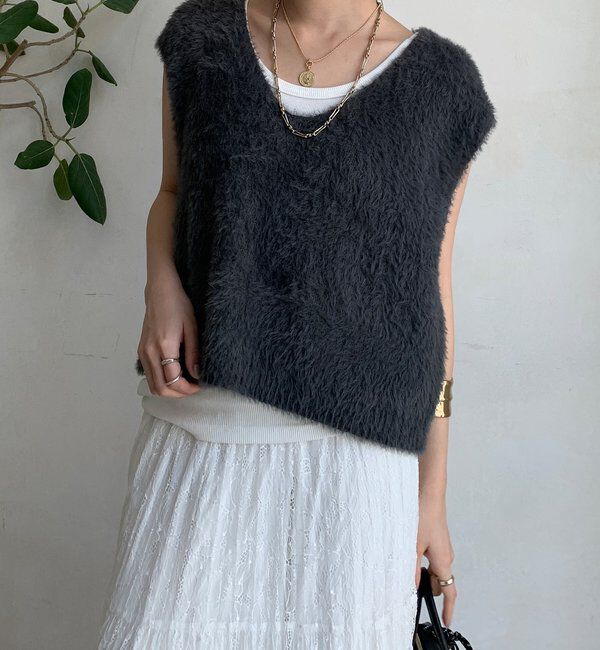  「【WEB限定】シャギーニットVベスト」|ニット・セーター|