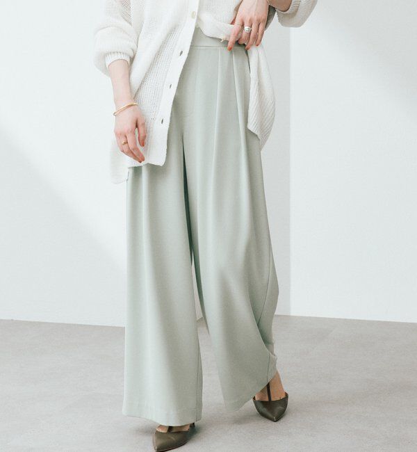  「【ウォッシャブル】【シーズンレスで使える】タックワイドスラックス」|チノ|