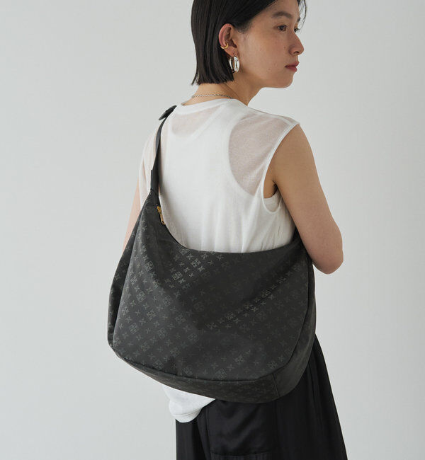  「クラウズナイロンラウンドビッグショルダーバッグ」|ショルダー・メッセンジャー|