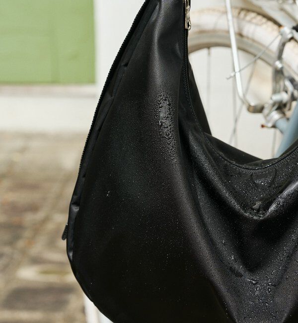  「クラウズナイロンラウンドビッグショルダーバッグ」|ショルダー・メッセンジャー|