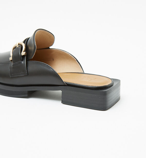 AU BANNISTER「ローファーモチーフミュール」|サンダル|