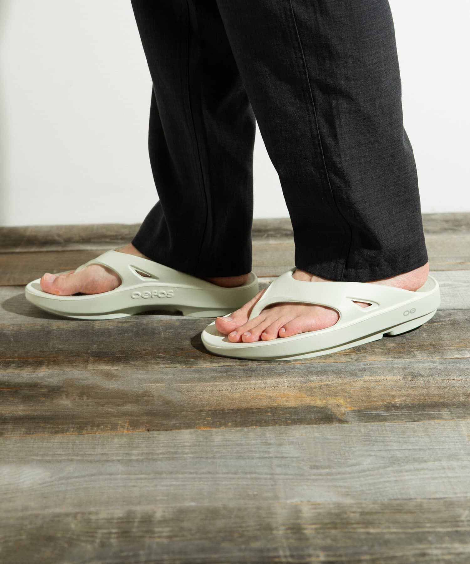 URBAN RESEARCH DOORS「OOFOS　OOriginal」|サンダル|