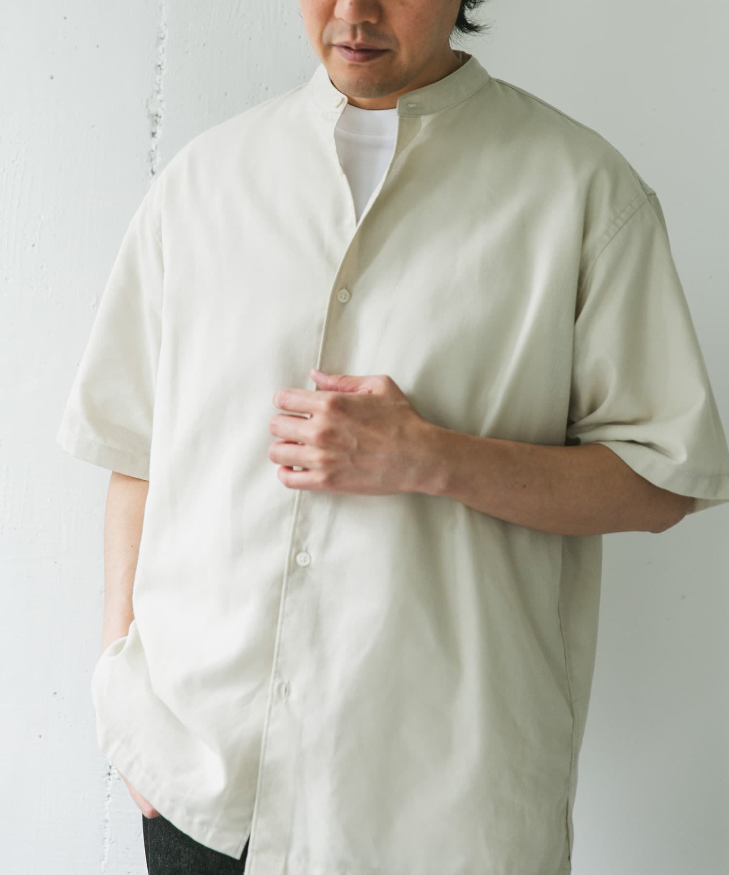 URBAN RESEARCH DOORS「『XLサイズ/WEB限定』『UR TECH 高機能リネン』バンドカラーシャツ」|シャツ・ブラウス|