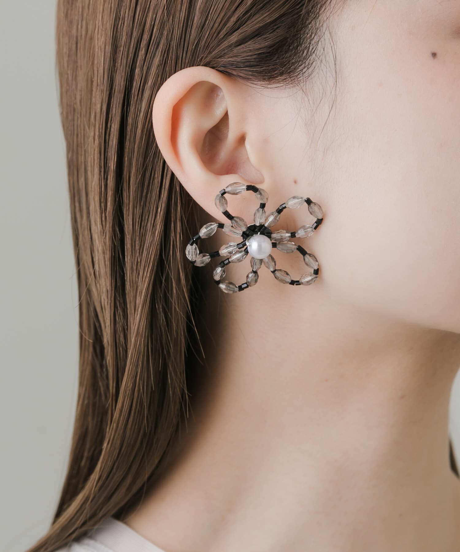 SMELLY「フラワービーズピアス」|ピアス|