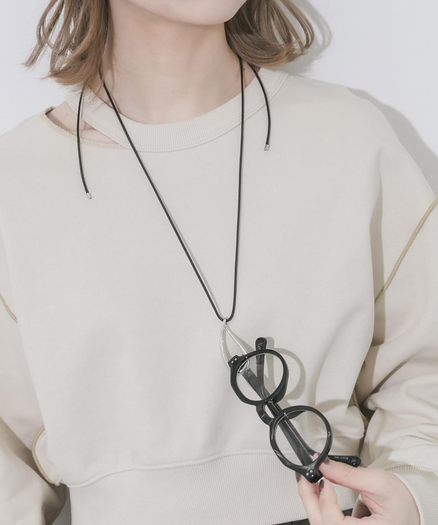 SMELLY「ニュアンスメタルメガネホルダー」|メガネ|