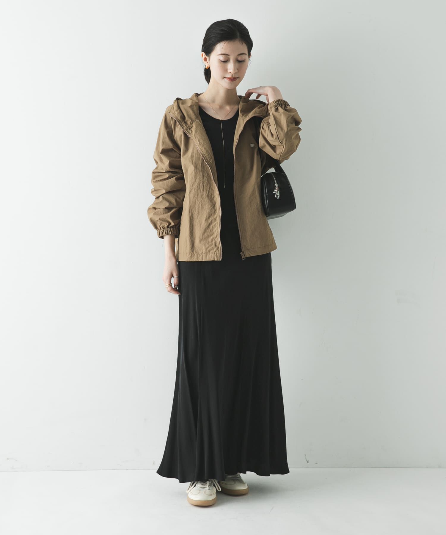 URBAN RESEARCH「『別注』La Hutte&times;URBAN RESEARCH　ナイロンブルゾン」|ブルゾン・スタジャン|