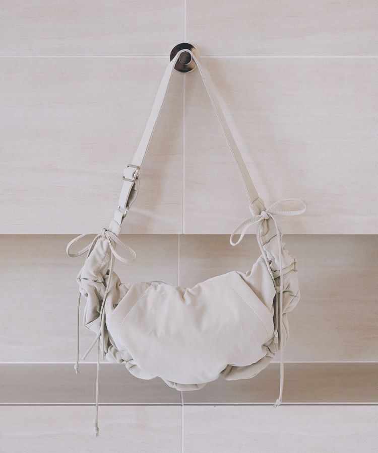 earth music&ecology「ドロストリボンショルダーバッグ」|ショルダー・メッセンジャー|Beige