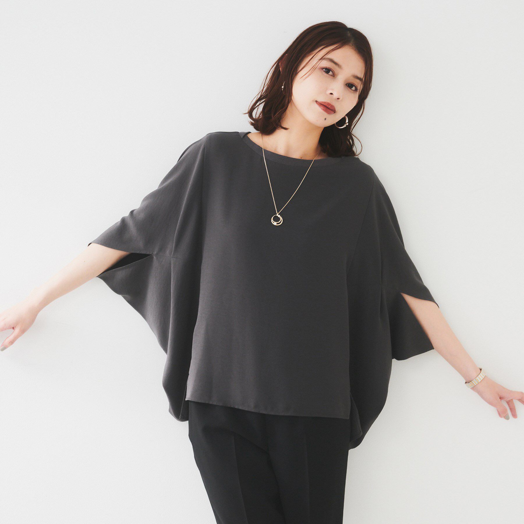 UNTITLED「【UVカット/接触冷感/吸水速乾/ストレッチ性】ドルマンプルオーバー」|Tシャツ・カットソー|チャコールグレー(0
