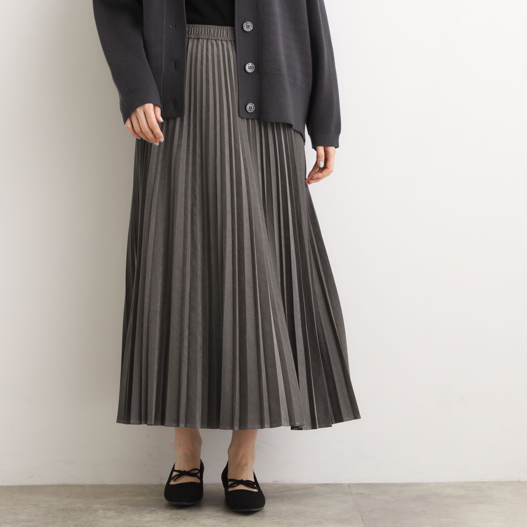 grove「すっきり見えて、やさしく揺れる。大人のスエードライクプリーツスカート」|スカート|