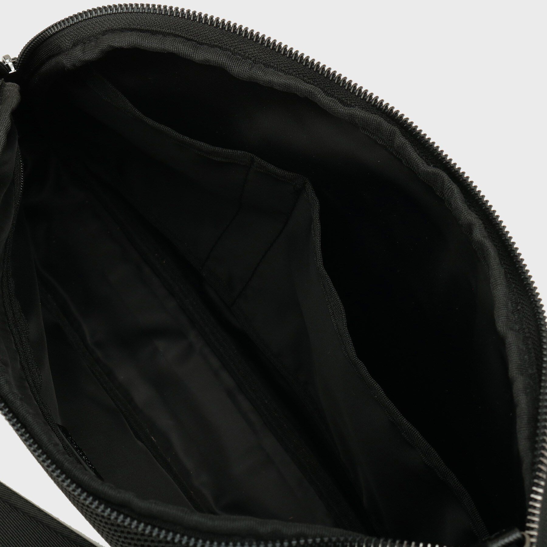 TAKEO KIKUCHI「【ペットボトル、ガジェット収納】エディターズショルダーバッグ」|ショルダー・メッセンジャー|