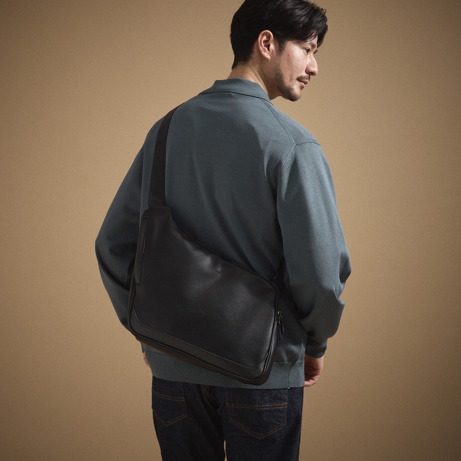 TAKEO KIKUCHI「【ペットボトル、ガジェット収納】エディターズショルダーバッグ」|ショルダー・メッセンジャー|