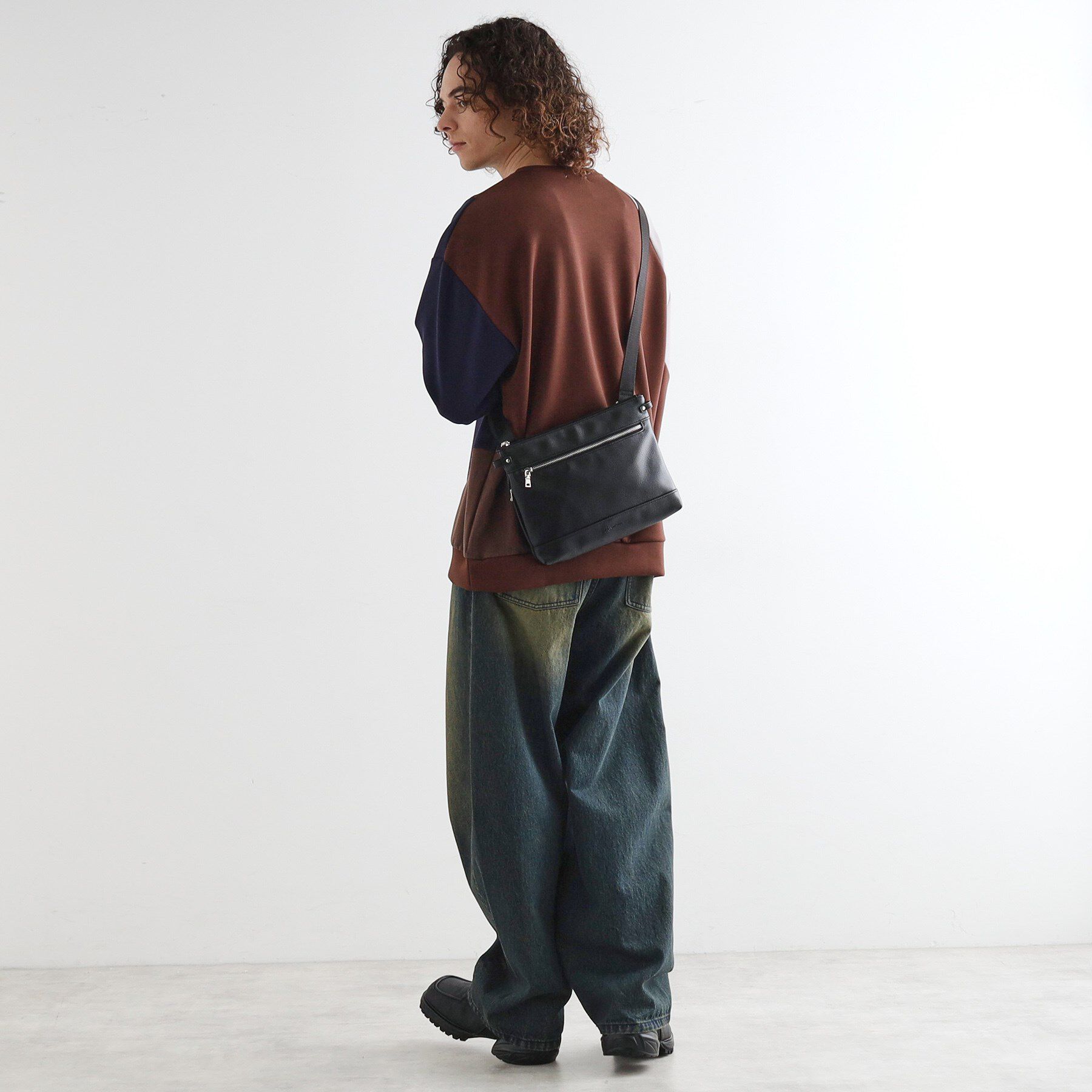 tk.TAKEO KIKUCHI「シボサコッシュバッグ」|ショルダー・メッセンジャー|