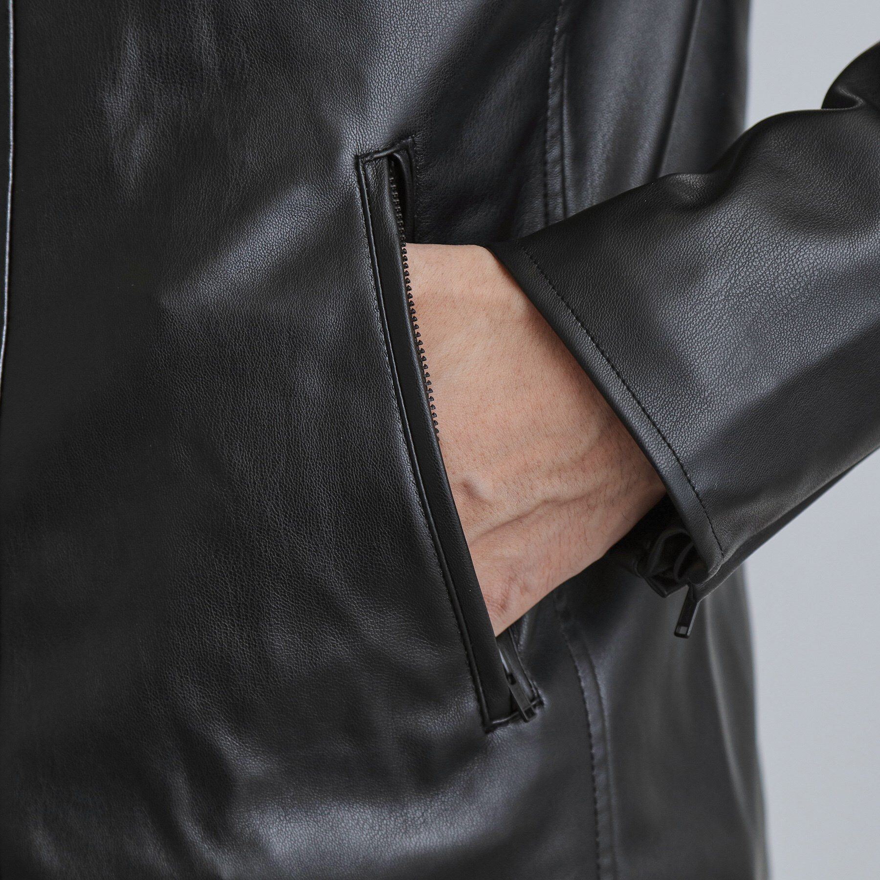 tk.TAKEO KIKUCHI「シングルレザー調ブルゾン」|ブルゾン・スタジャン|