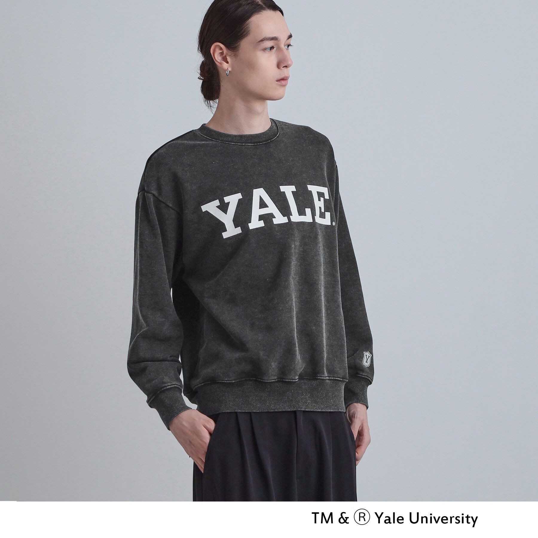 tk.TAKEO KIKUCHI「YALEロゴスウェット」|パーカー|ブラック(019)