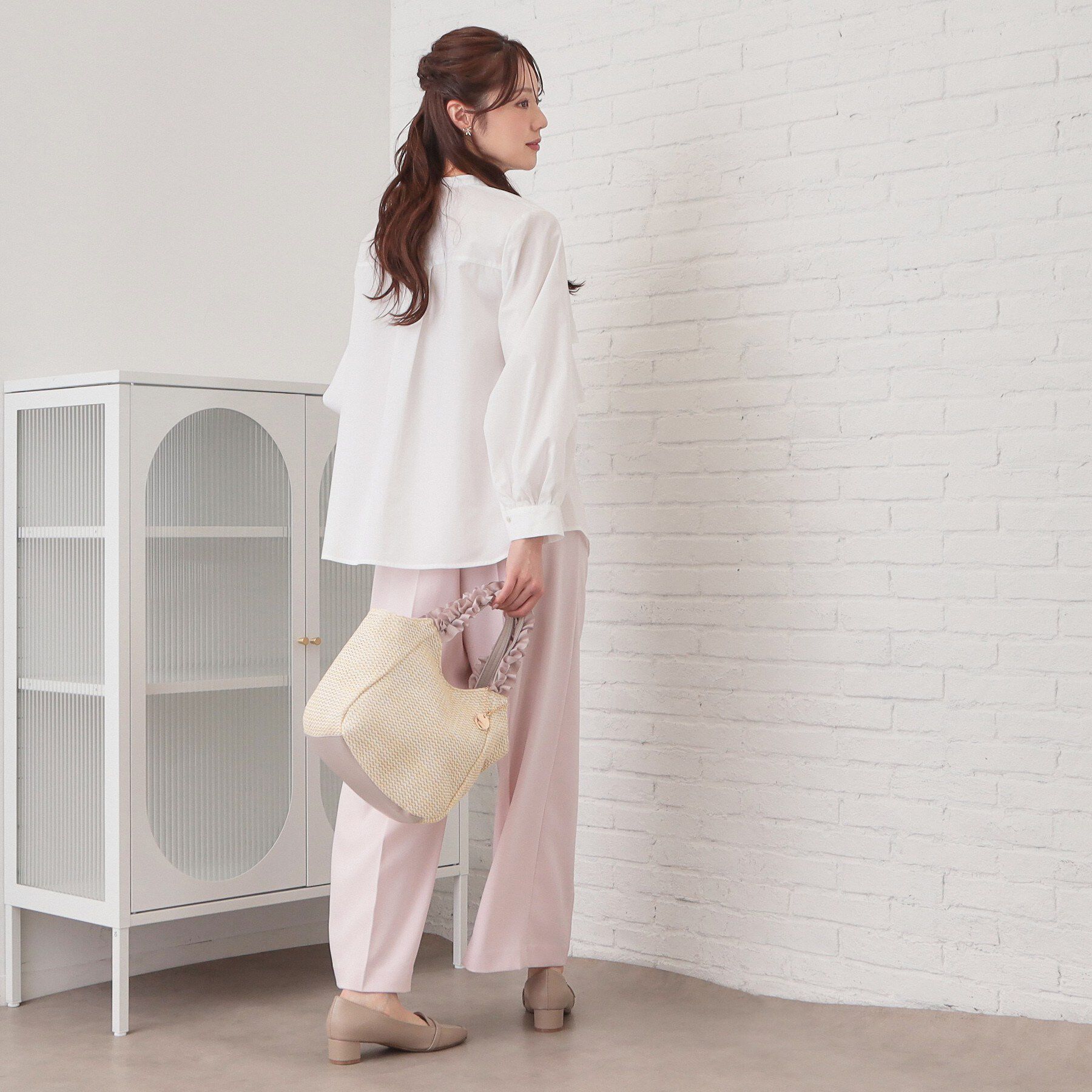 index「フリルキーネックシャツ【洗濯機OK/イージーアイロン/防シワ】《XS～LL/7col》」|シャツ・ブラウス|