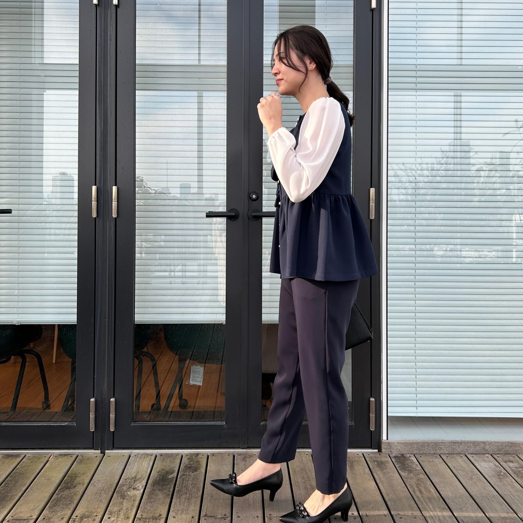 Couture broach「【ハレの日・通勤】フリルドッキング ペプラムブラウス」|シャツ・ブラウス|