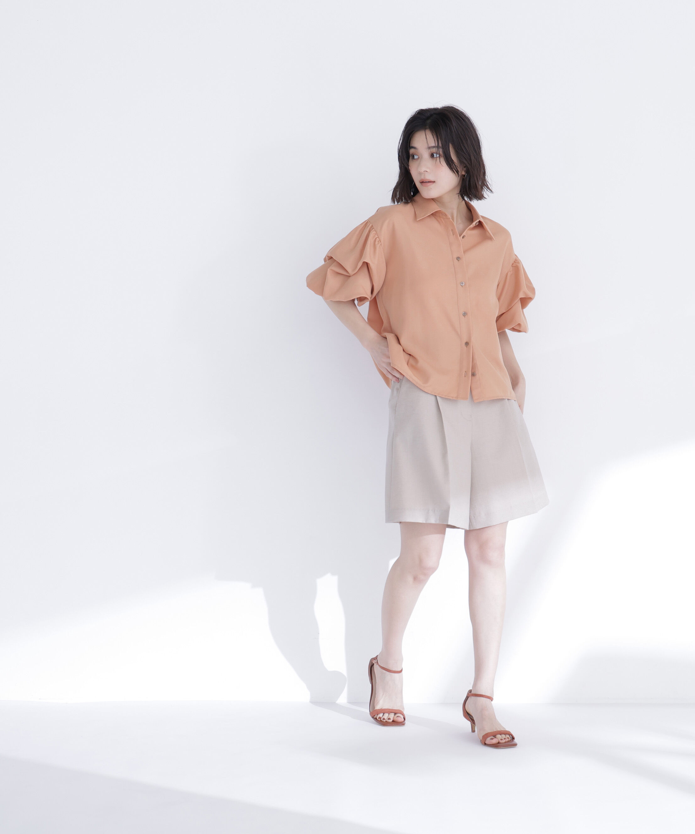  「ギャザーバルーンスリーブシャツ」|シャツ・ブラウス|