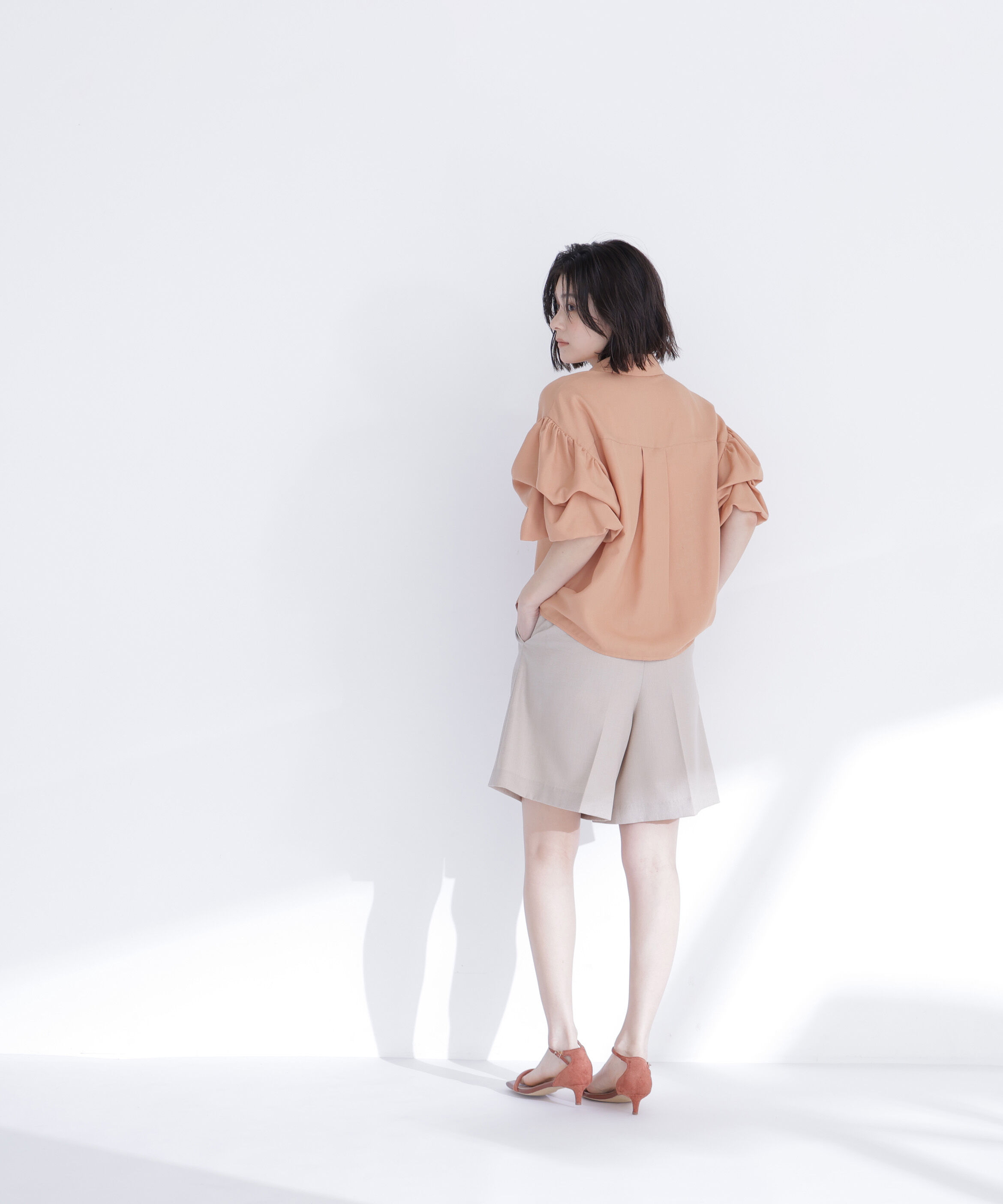  「ギャザーバルーンスリーブシャツ」|シャツ・ブラウス|