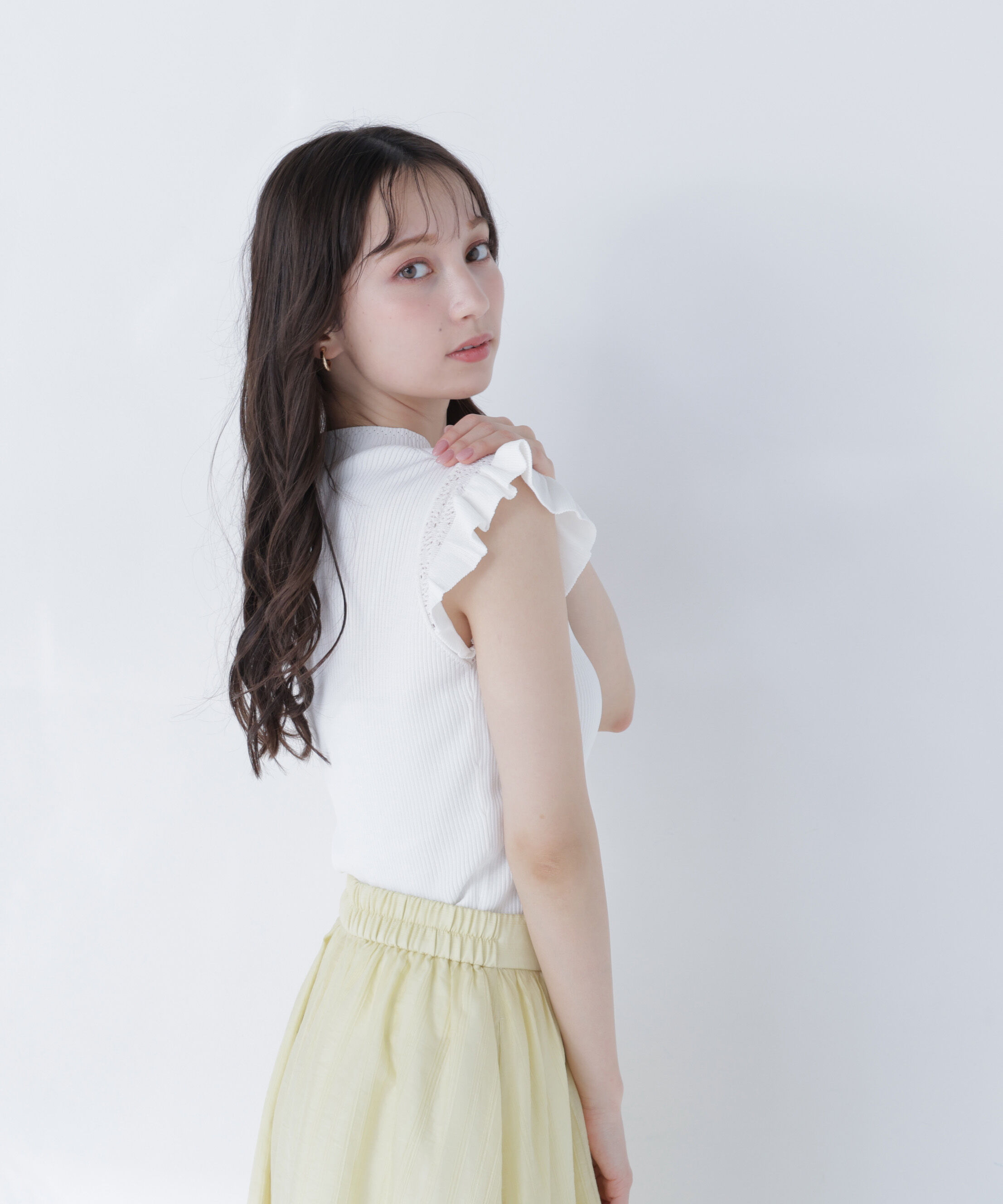  「アイレットフリルニット」|ニット・セーター|オフホワイト1