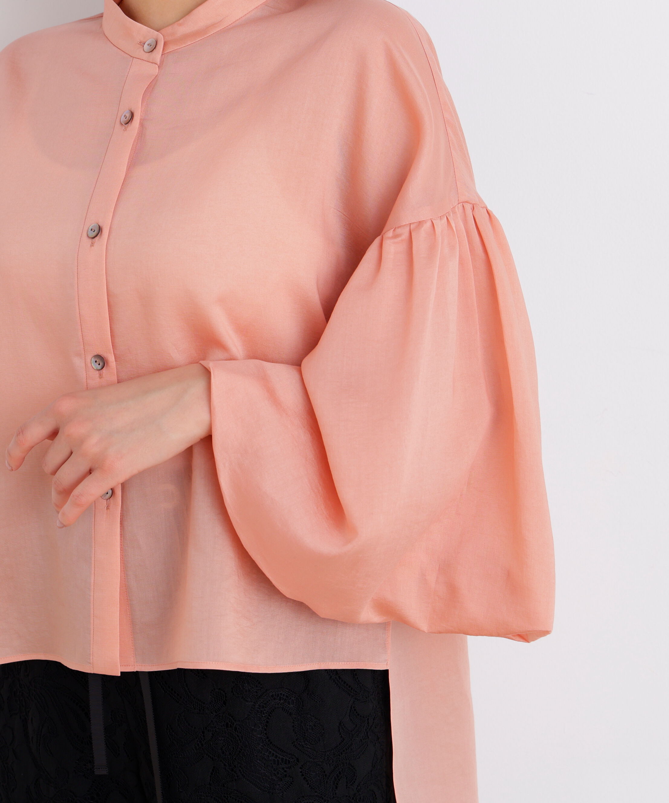  「［美香さん着用］ギャザーバルーンスリーブブラウス」|シャツ・ブラウス|