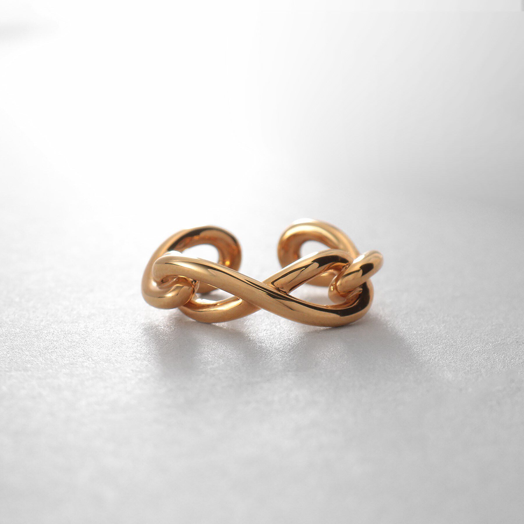 COCOSHNIK ONKITSCH「シルバー インフィニティイヤーカフ GP」|イヤーカフ|