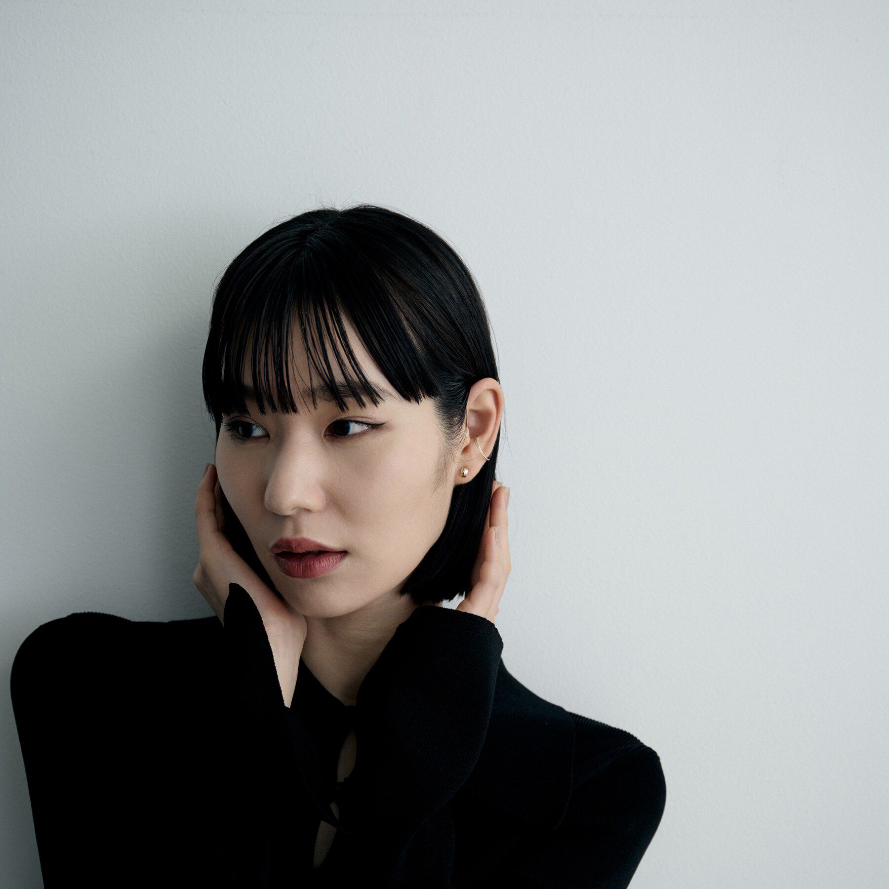 COCOSHNIK ONKITSCH「K10クロスイヤーカフ」|イヤーカフ|