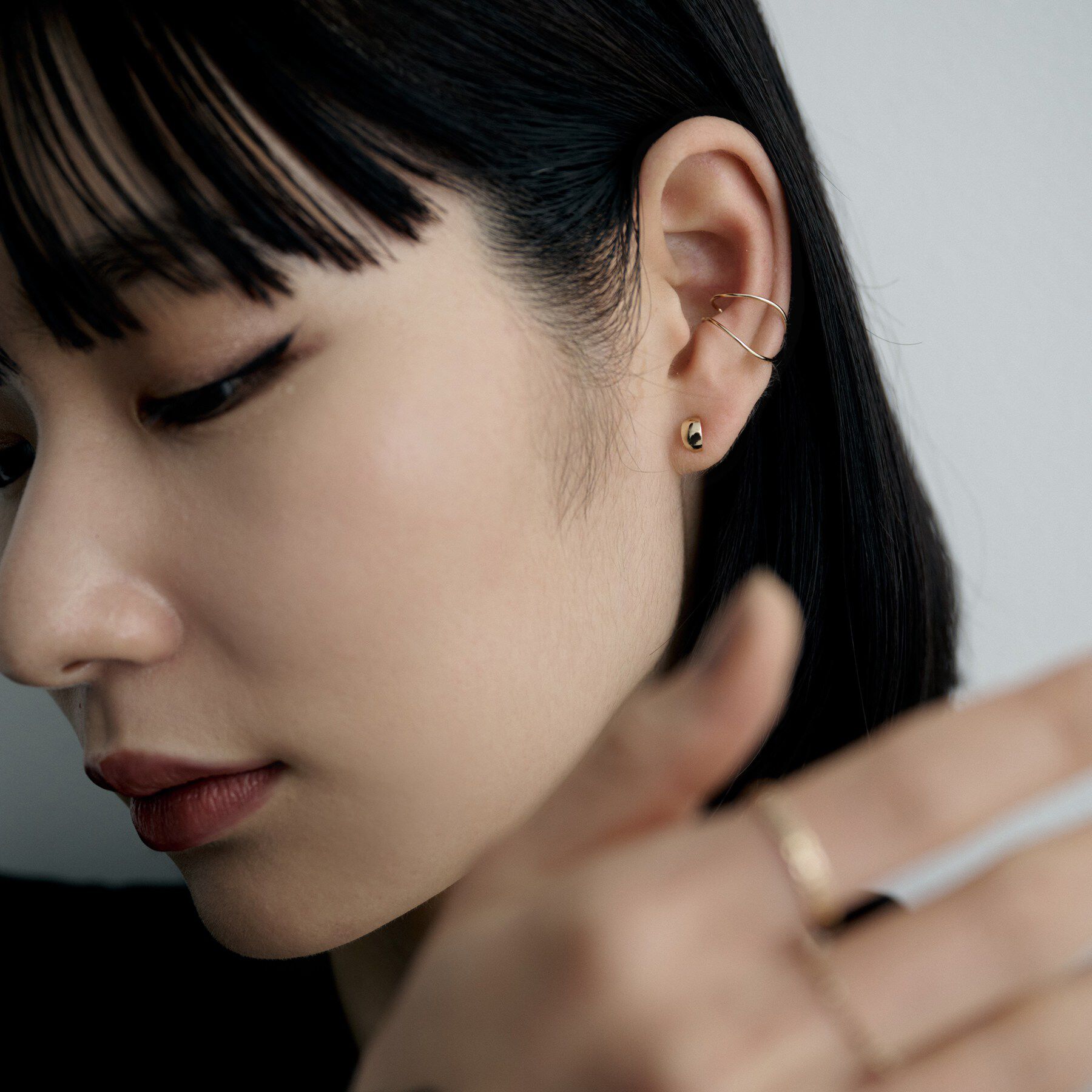 COCOSHNIK ONKITSCH「K10ワンストロークニュアンスイヤーカフ」|イヤーカフ|