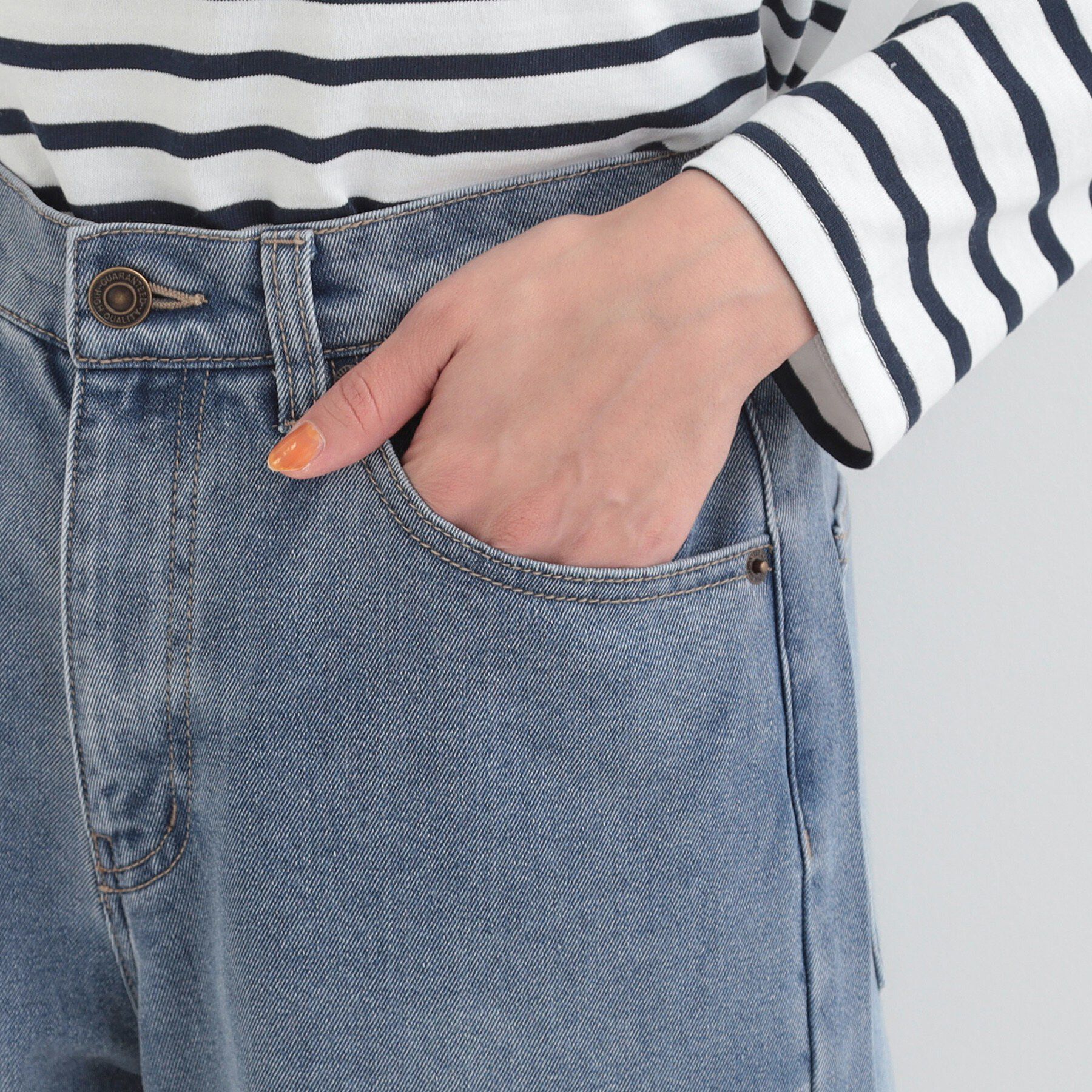 SHOO･LA･RUE「【S-LL】脚のラインを拾いにくい デニムワイドパンツ」|デニム|