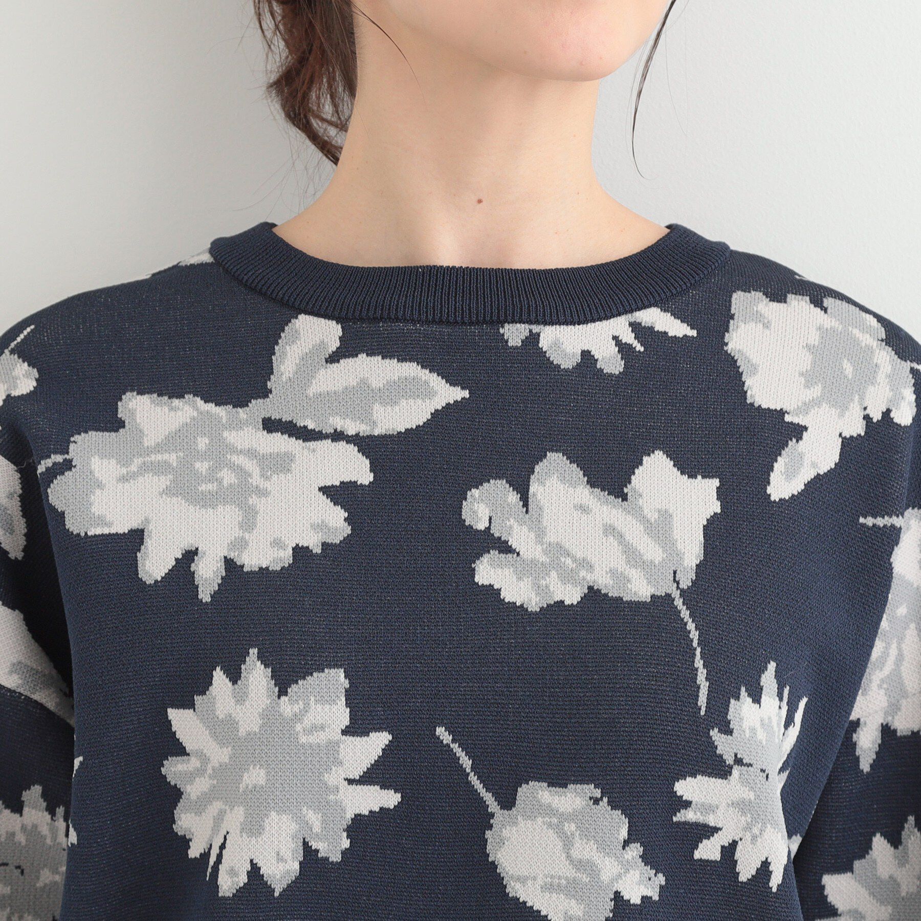 SHOO･LA･RUE「【洗濯機可/S-LL】ゆるシルエット 甘すぎない　大人の花柄もちもちニット」|ニット・セーター|