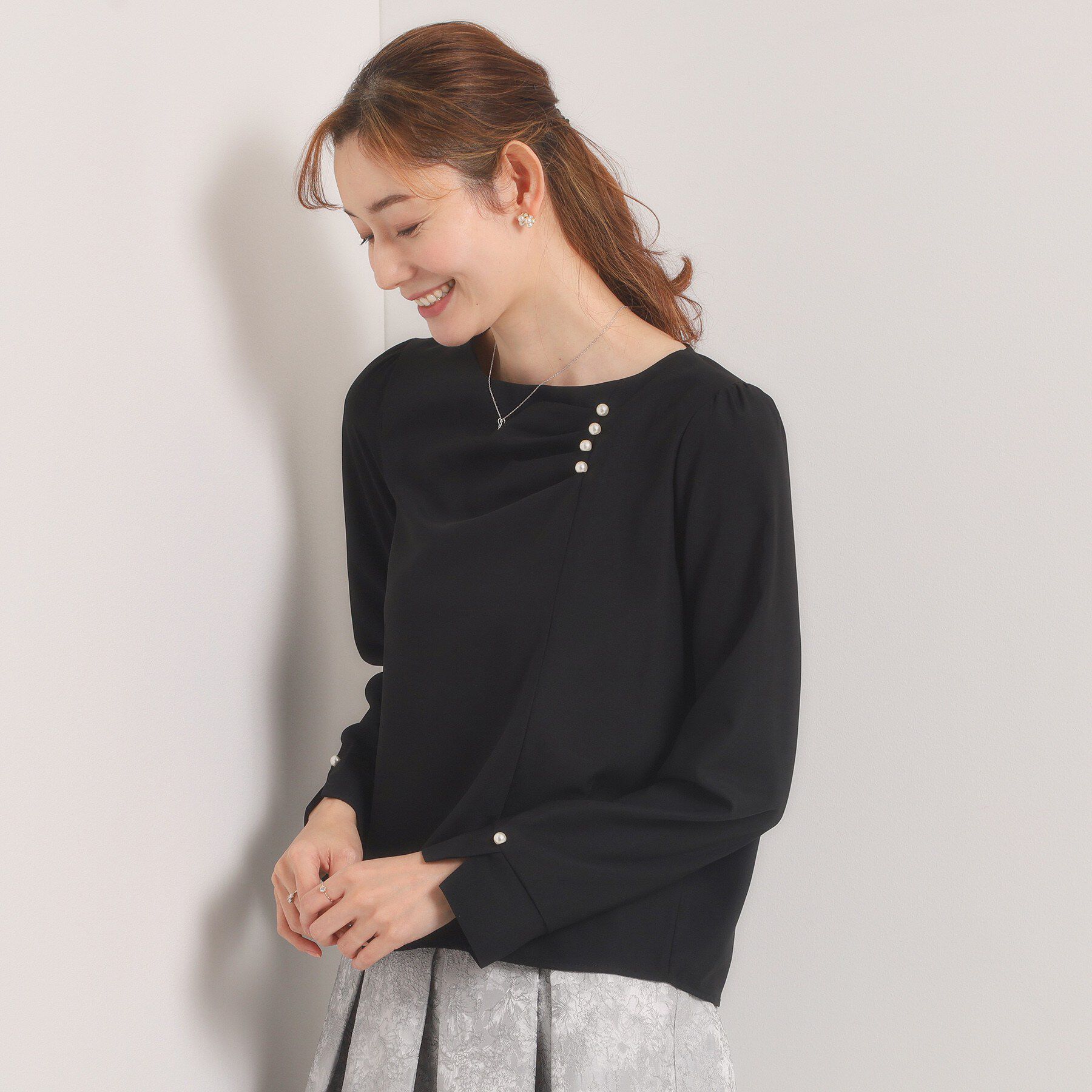 ITS&rsquo;DEMO「【手洗い可】ドレープブラウス」|シャツ・ブラウス|ブラック(019)