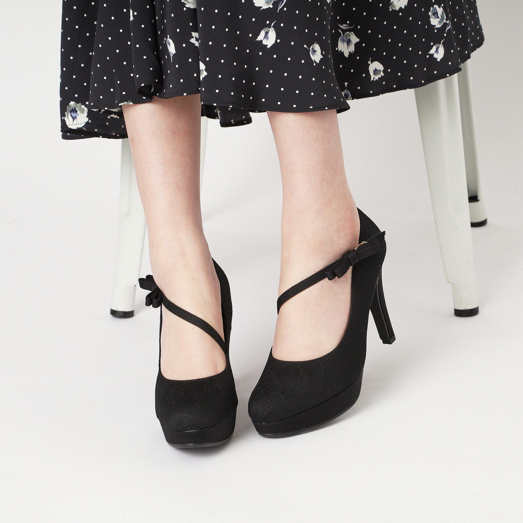 ESPERANZA「斜めストラップ厚底リボンパンプス 結婚式二次会 パーティー 24SS」|パンプス|