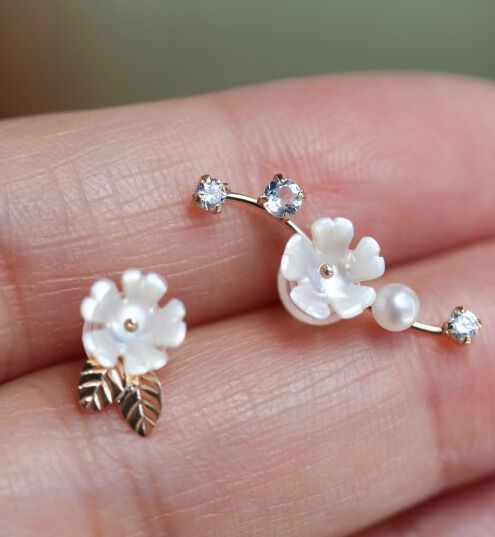  「シェル / アクアマリン サクラ ピアス | K10YG」|ピアス|