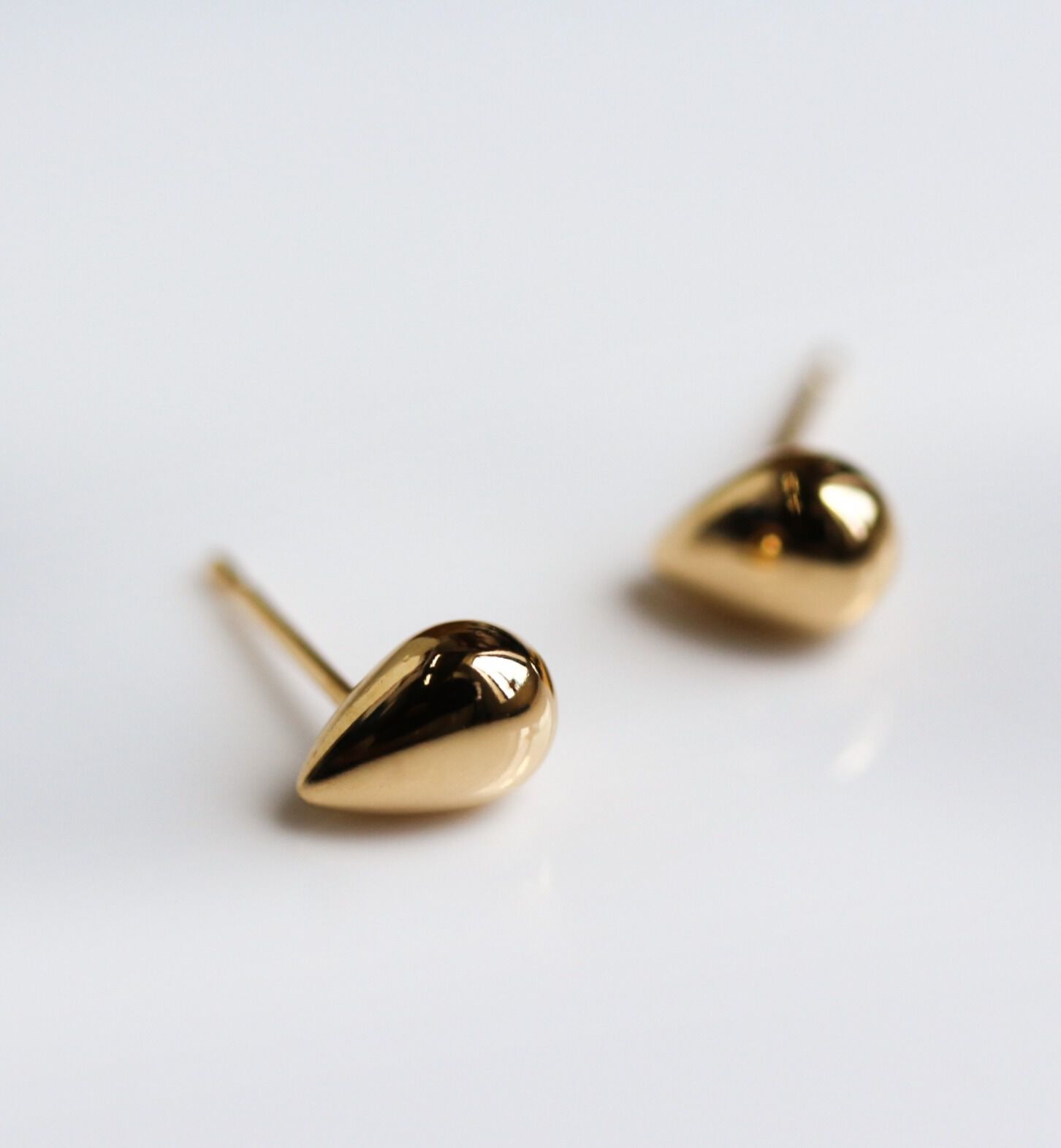  「ゴールド ティアドロップ ピアス | K18」|ピアス|