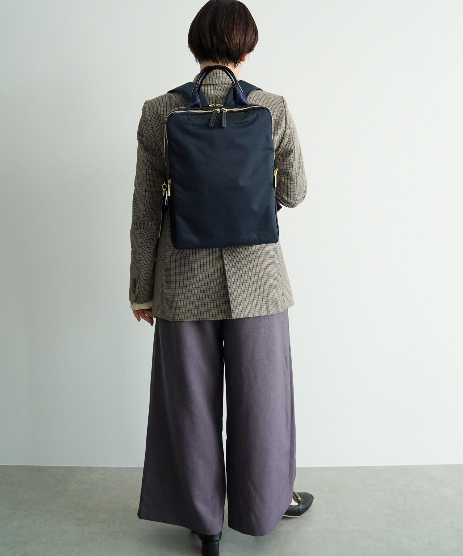 ace.「ace. フィッテム ビジネスリュック レディースビジネス A4 / 13.3インチPC収納 68681」|リュック|