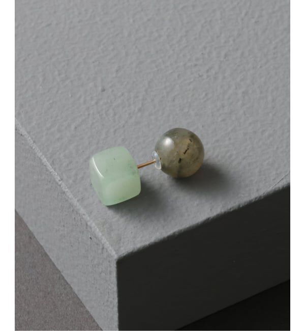 Lilas by Spick&Span「ラウンド*キューブバイカラーピアス K10（片耳）」|ピアス|グリーン