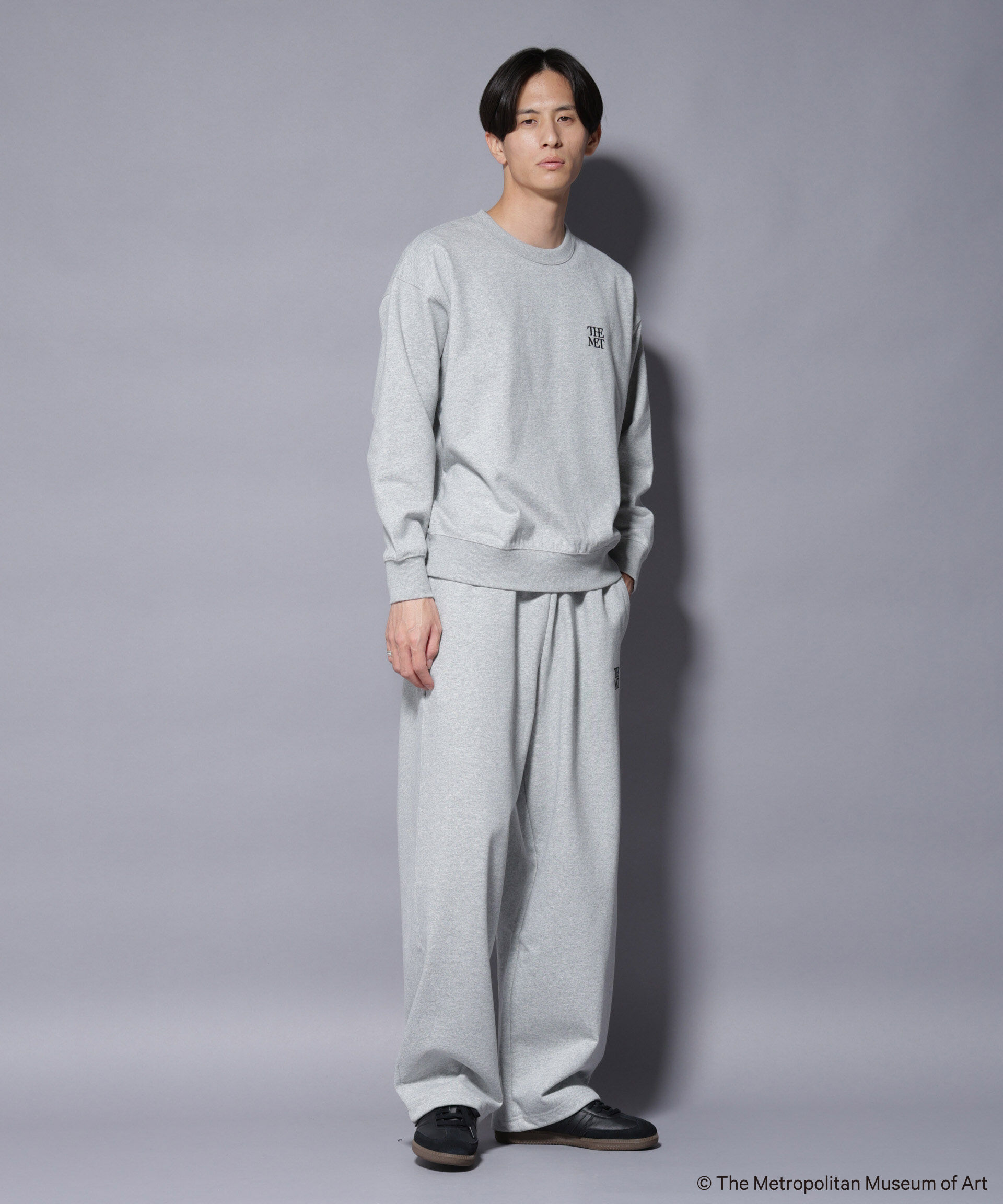 nano･universe「「The Met」ロゴ&times;アーカイブロゴ刺繍スウェット(セットアップ可)」|Tシャツ・カットソー|