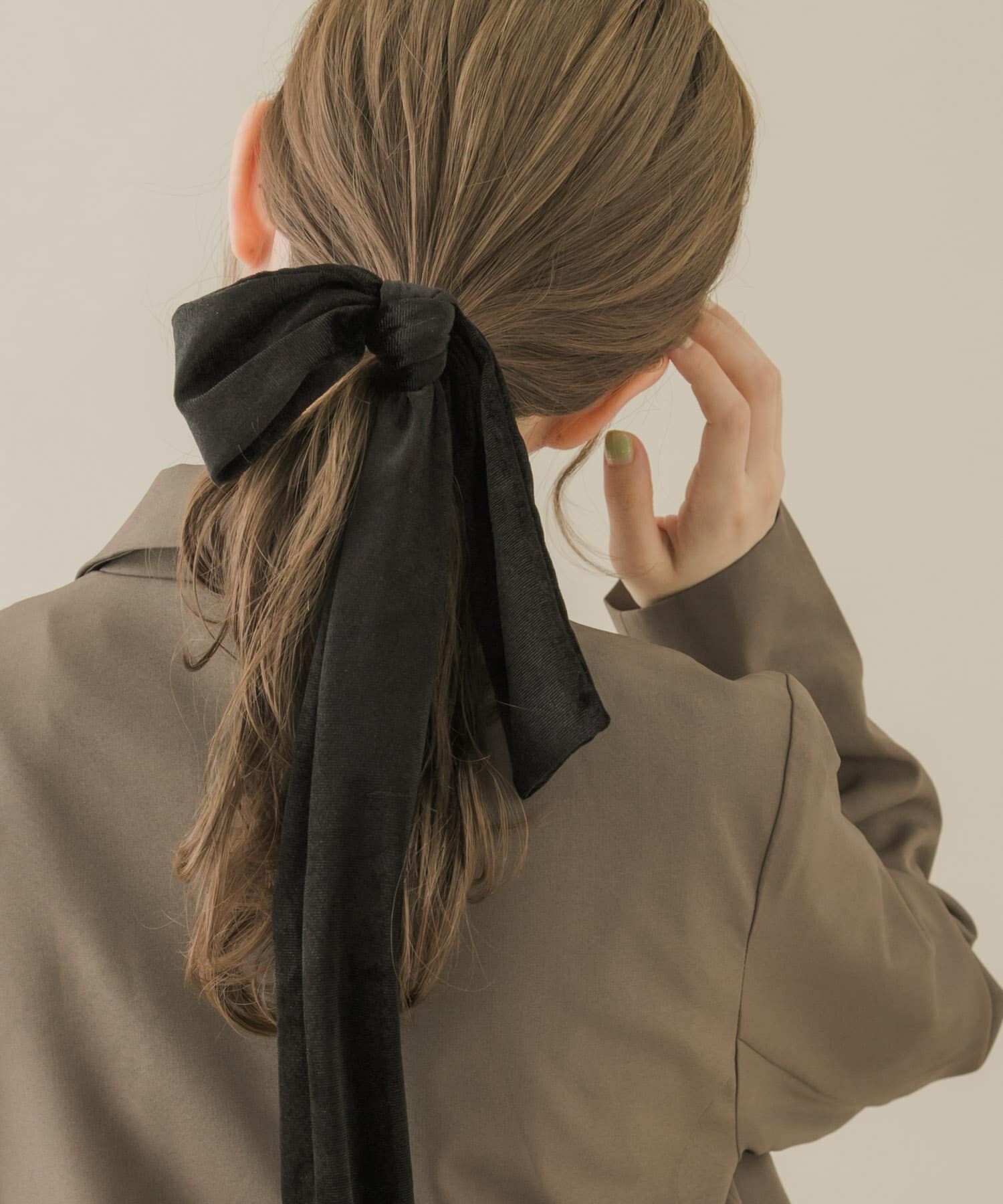 SMELLY「『WEB/一部店舗限定』ベロアビッグリボンヘアカフセット」|ヘアゴム・シュシュ|