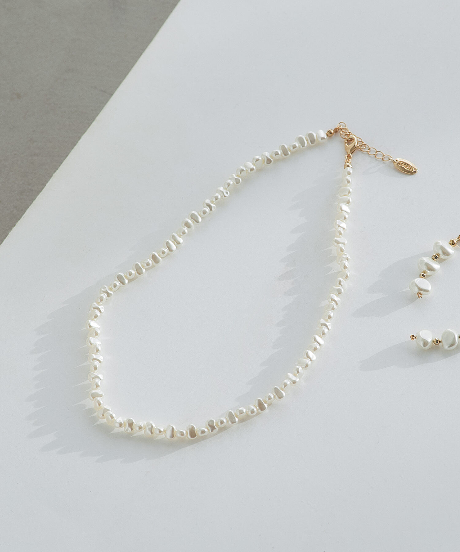 SMELLY「イビツパールネックレス」|ネックレス|