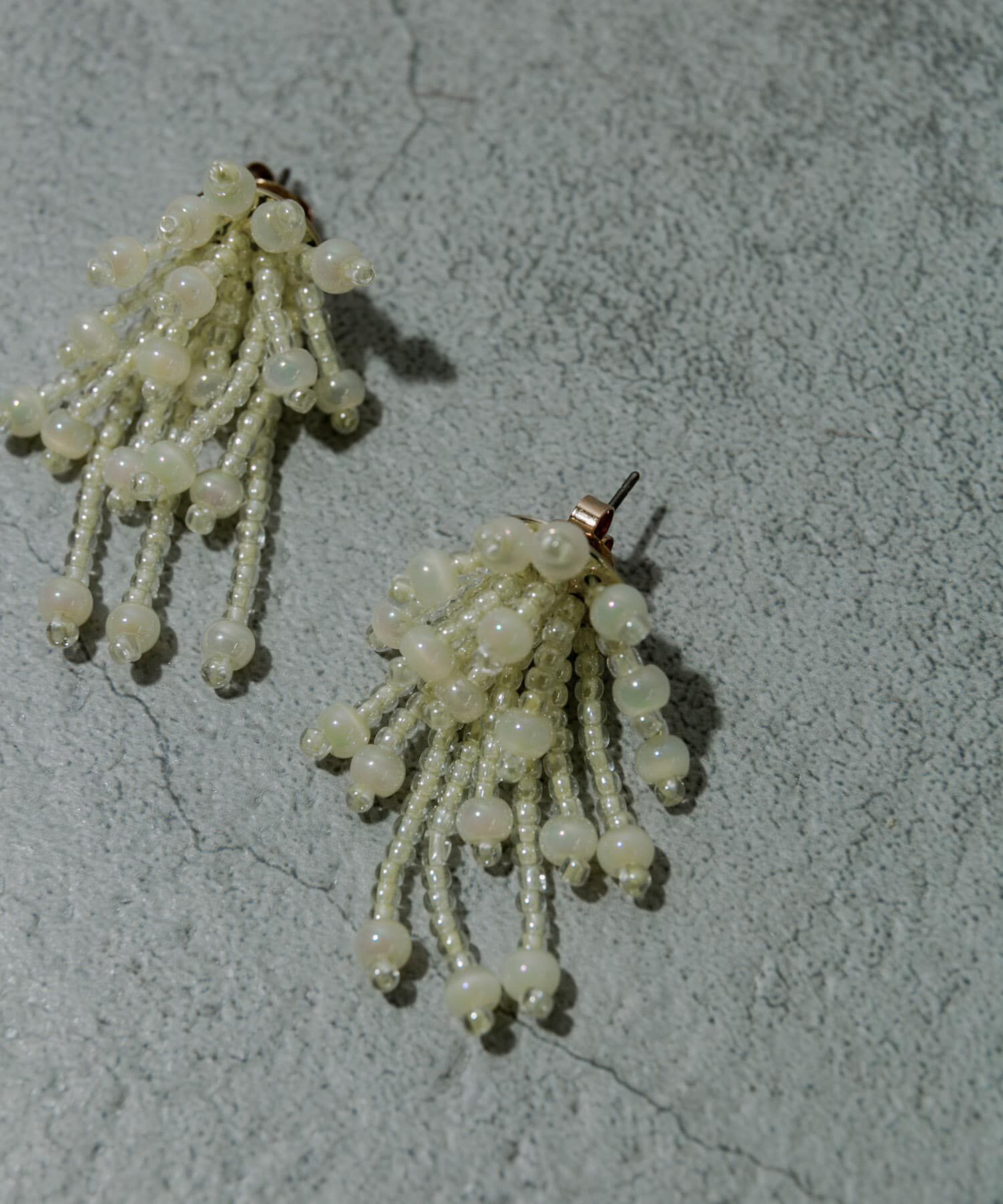 SMELLY「ビーズシャワーピアス」|ピアス|