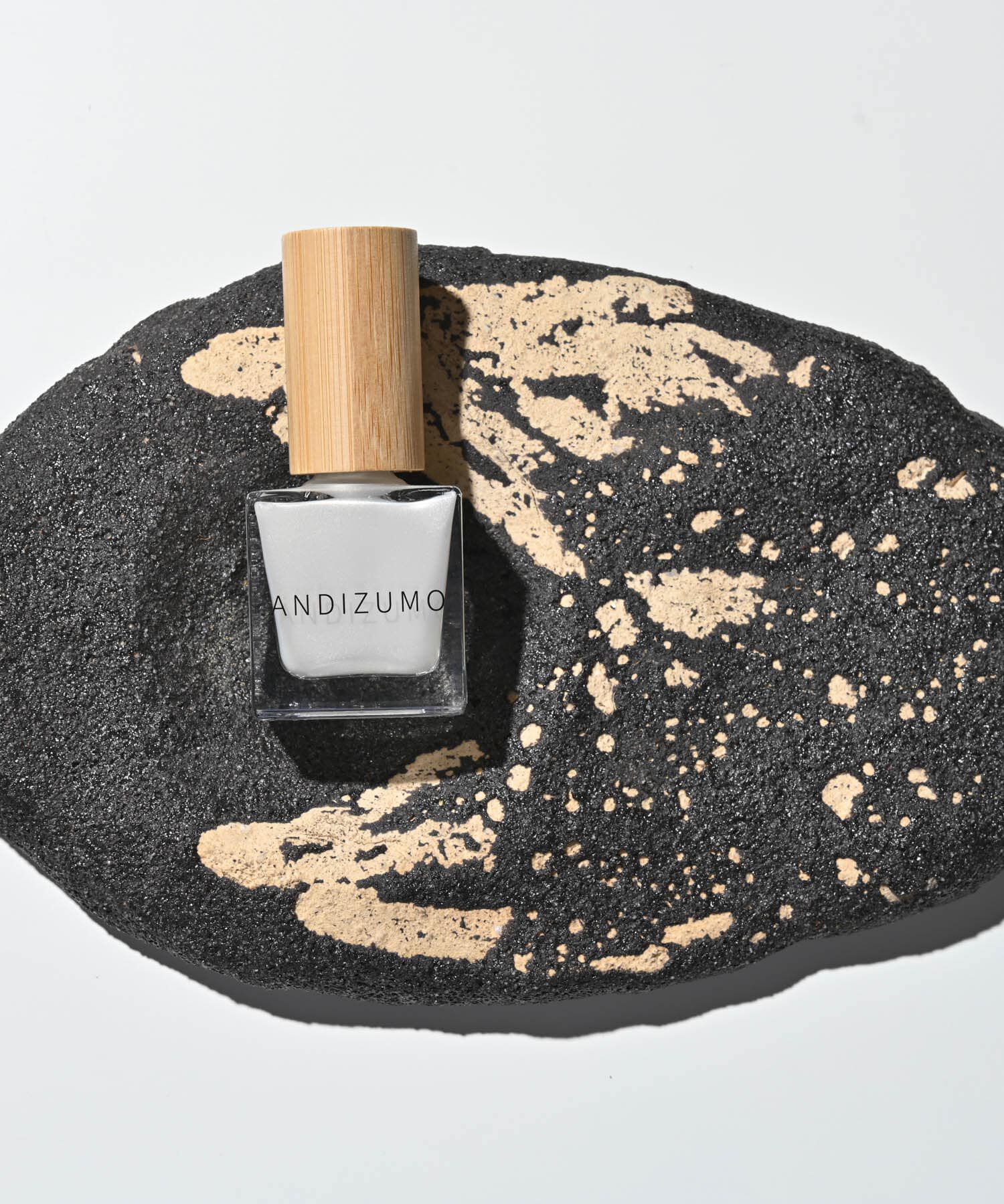 URBAN RESEARCH「ANDIZUMO　ネイルカラー白兎」|その他|