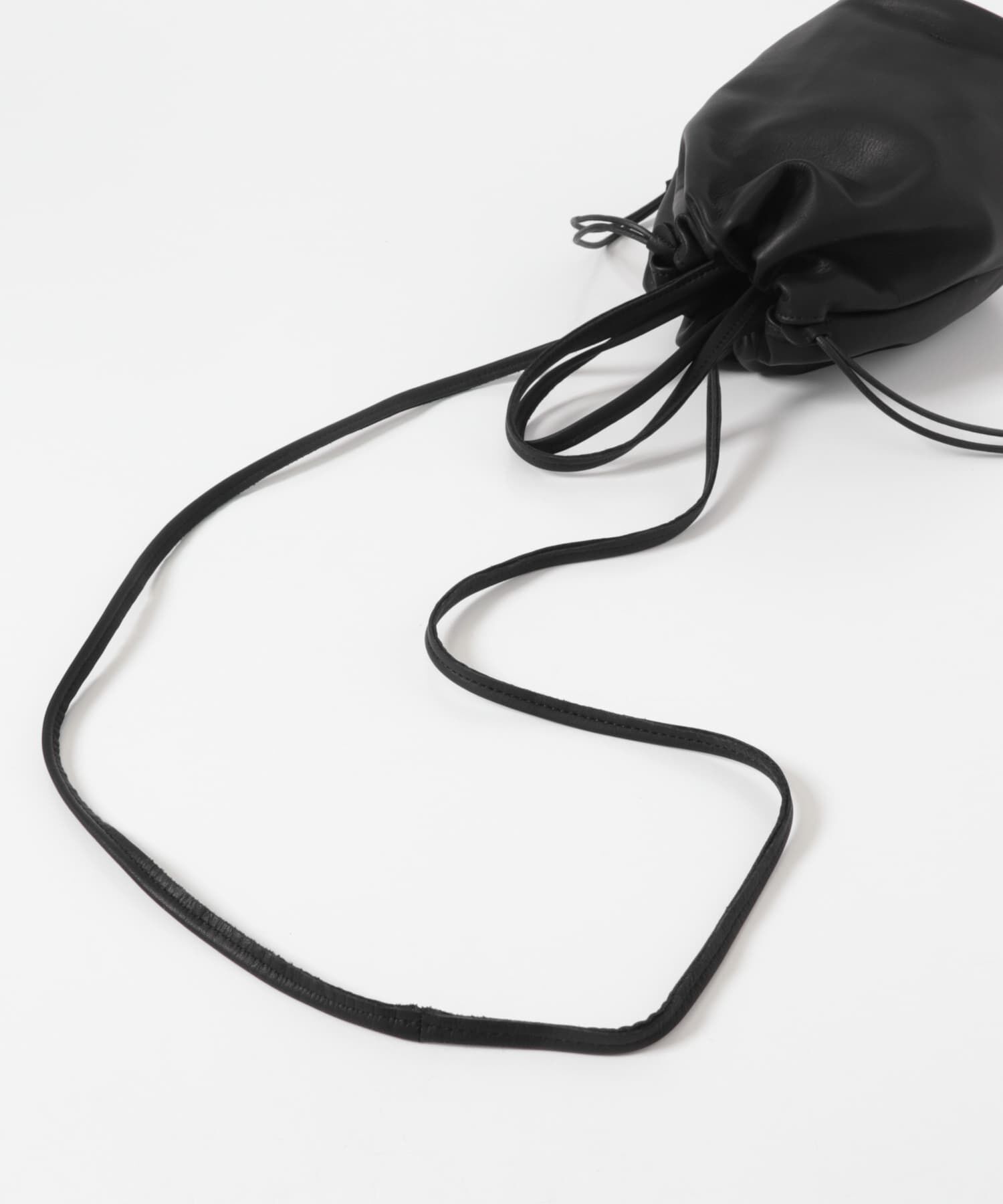 URBAN RESEARCH DOORS「Folna　ソフトレザー2WAY巾着ショルダー」|ショルダー・メッセンジャー|