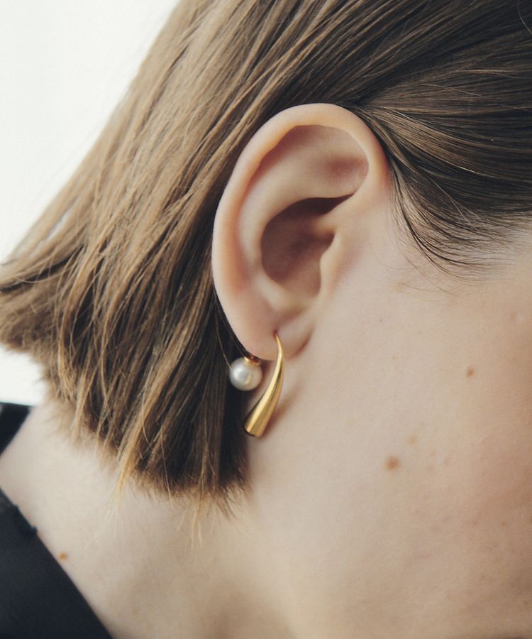 YECCA VECCA「【2WAY】ステンレスパールキャッチピアス」|ピアス|