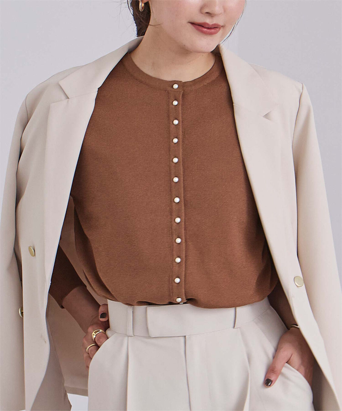 ur's「2wayパール釦ニットカーディガン」|ニット・セーター|