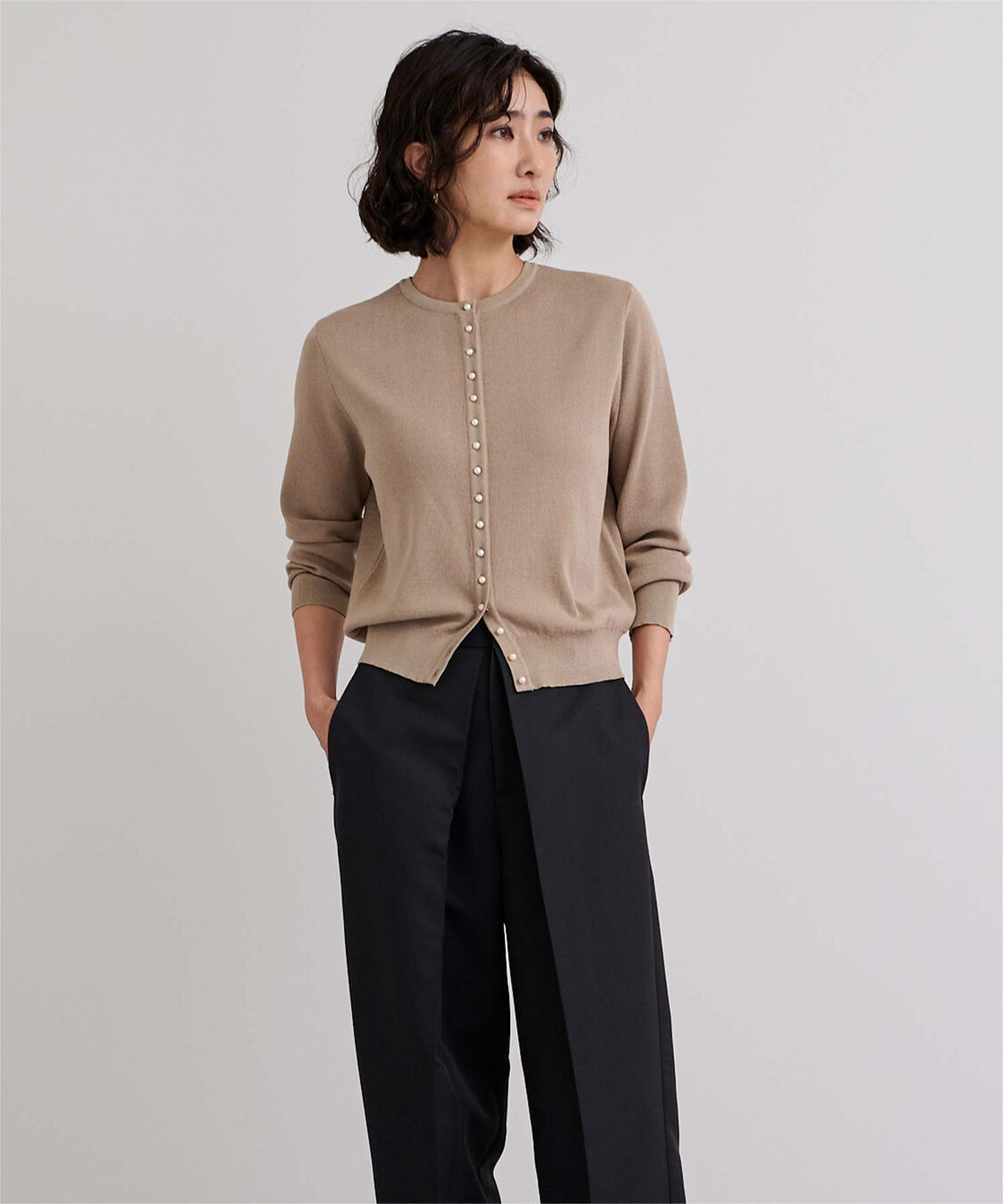ur's「2wayパール釦ニットカーディガン」|ニット・セーター|