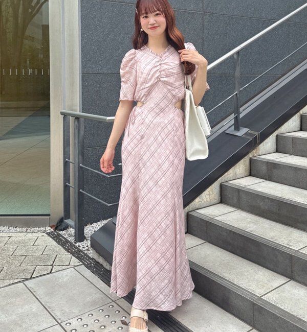  「【LouLoumei】サイドカットデザインチェックワンピース」|その他|ピンク系その他